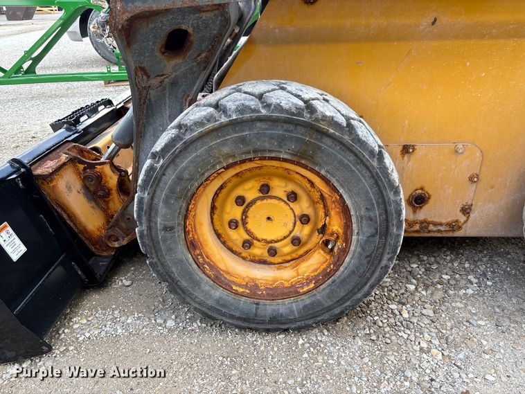 image for item FC5858 2022 John Deere 320G skid steer loader