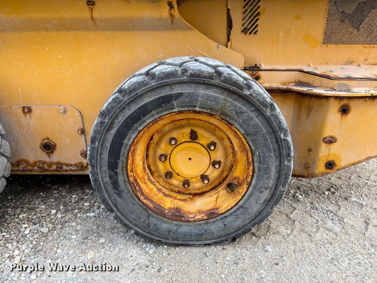 image for item FC5858 2022 John Deere 320G skid steer loader