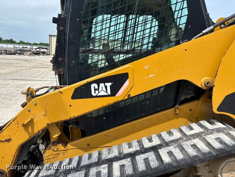 image for item FC5861 2011 Caterpillar 279C tracked skid steer loader