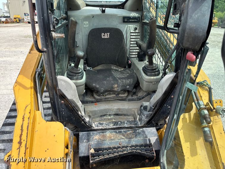 image for item FC5861 2011 Caterpillar 279C tracked skid steer loader