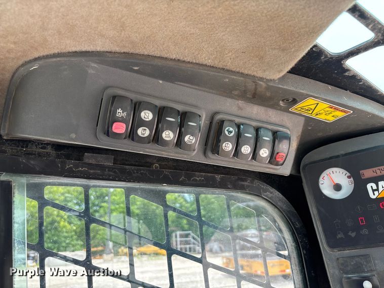 image for item FC5861 2011 Caterpillar 279C tracked skid steer loader
