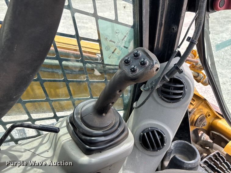 image for item FC5861 2011 Caterpillar 279C tracked skid steer loader
