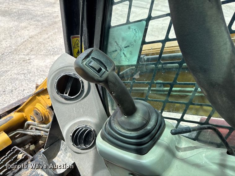 image for item FC5861 2011 Caterpillar 279C tracked skid steer loader