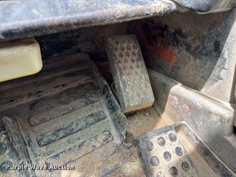 image for item FC5861 2011 Caterpillar 279C tracked skid steer loader