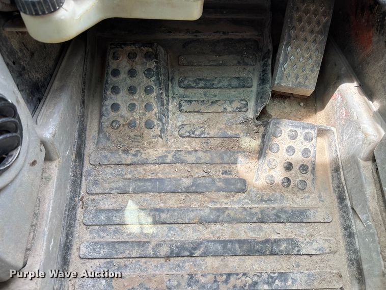 image for item FC5861 2011 Caterpillar 279C tracked skid steer loader