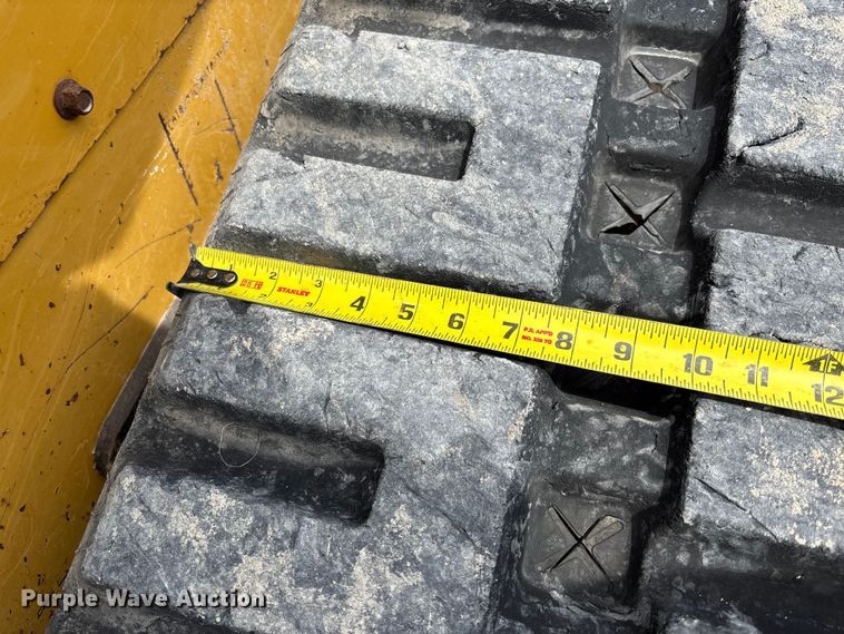 image for item FC5861 2011 Caterpillar 279C tracked skid steer loader