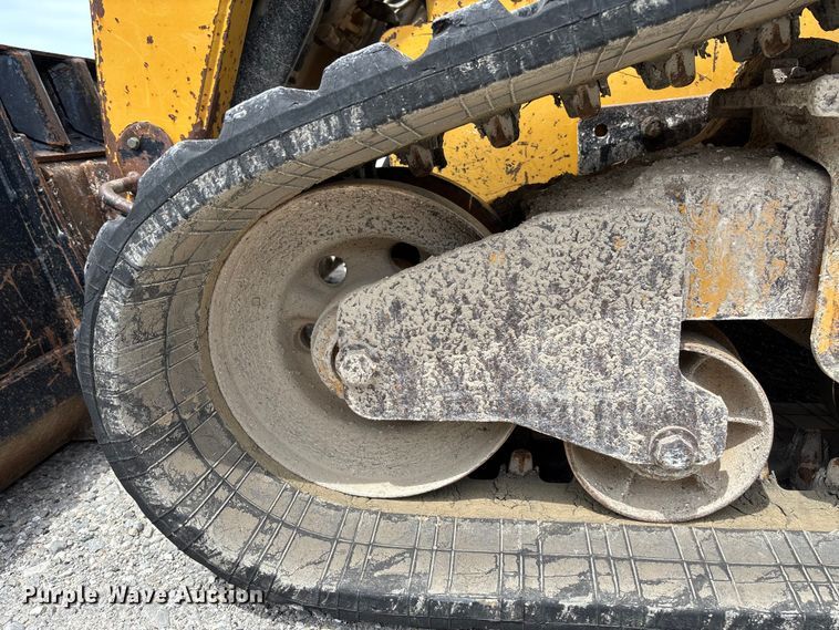 image for item FC5861 2011 Caterpillar 279C tracked skid steer loader