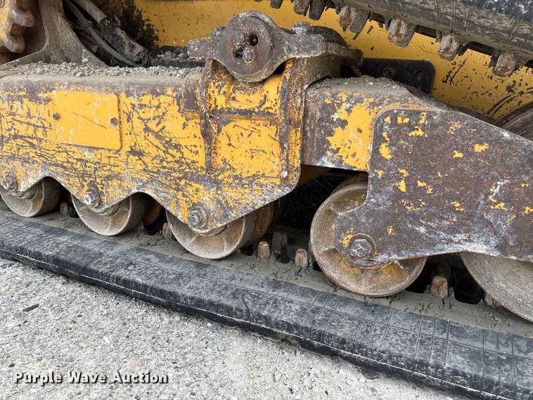 image for item FC5861 2011 Caterpillar 279C tracked skid steer loader