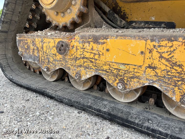 image for item FC5861 2011 Caterpillar 279C tracked skid steer loader