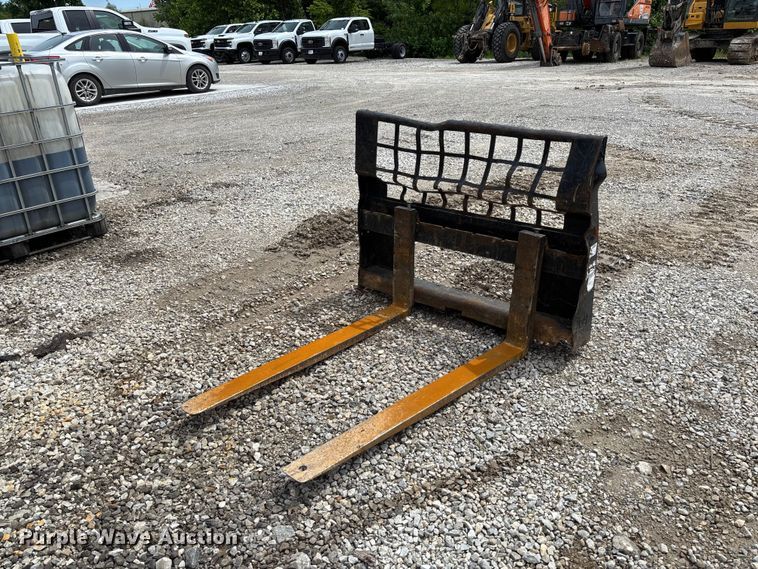 image for item FC5861 2011 Caterpillar 279C tracked skid steer loader