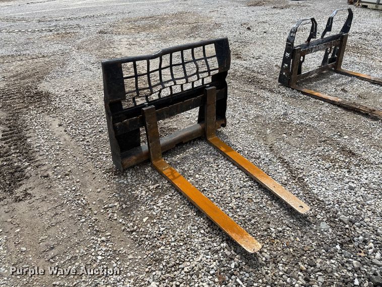 image for item FC5861 2011 Caterpillar 279C tracked skid steer loader