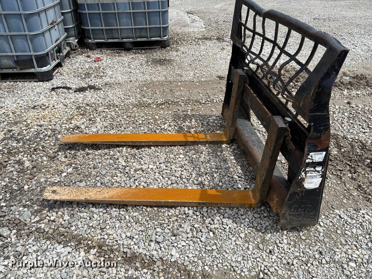 image for item FC5861 2011 Caterpillar 279C tracked skid steer loader