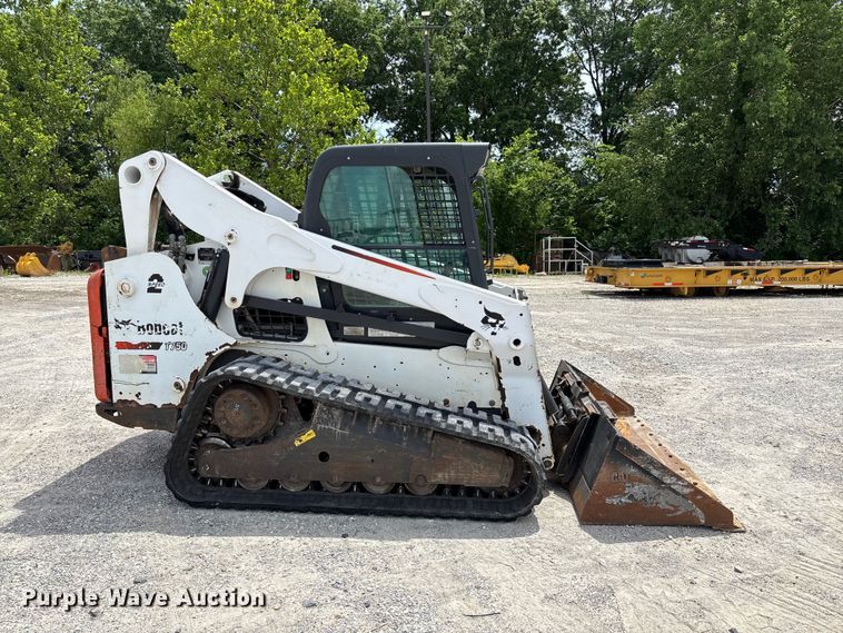 image for item FC5862 2015 Bobcat T750 tracked skid steer loader
