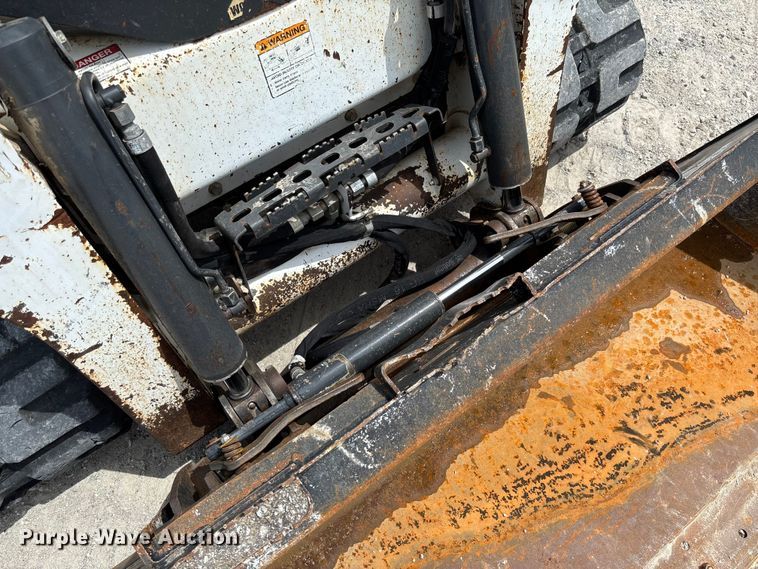 image for item FC5862 2015 Bobcat T750 tracked skid steer loader