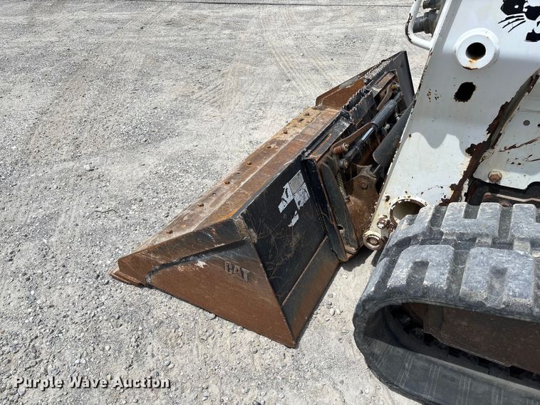 image for item FC5862 2015 Bobcat T750 tracked skid steer loader