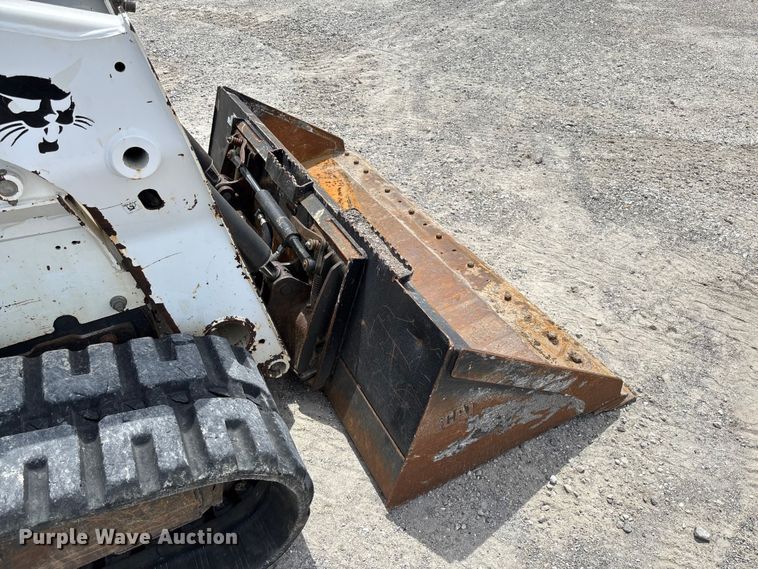 image for item FC5862 2015 Bobcat T750 tracked skid steer loader