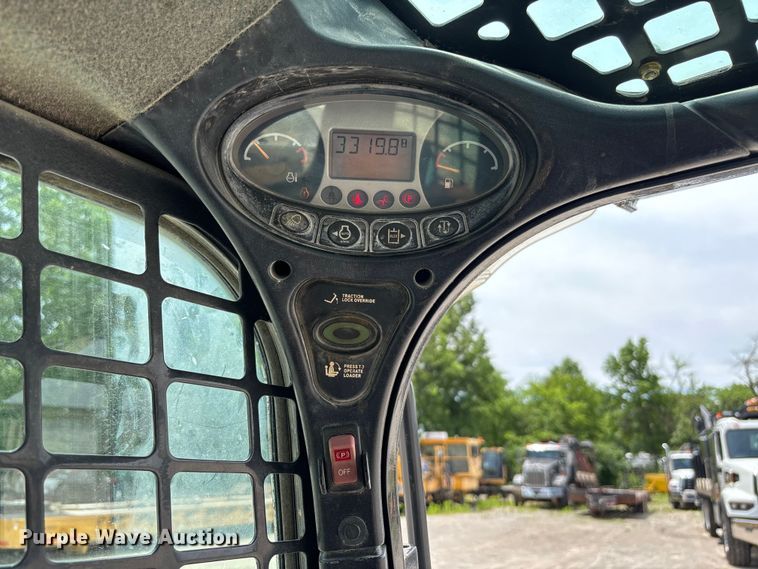 image for item FC5862 2015 Bobcat T750 tracked skid steer loader
