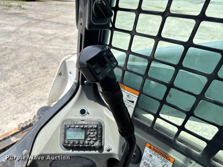 image for item FC5862 2015 Bobcat T750 tracked skid steer loader