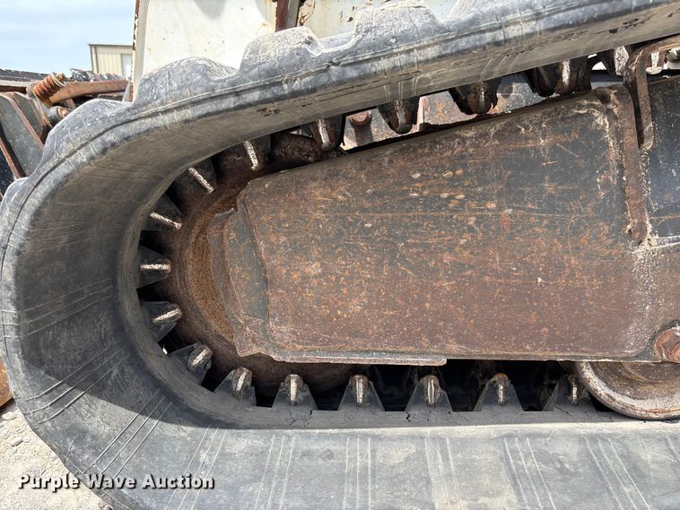 image for item FC5862 2015 Bobcat T750 tracked skid steer loader