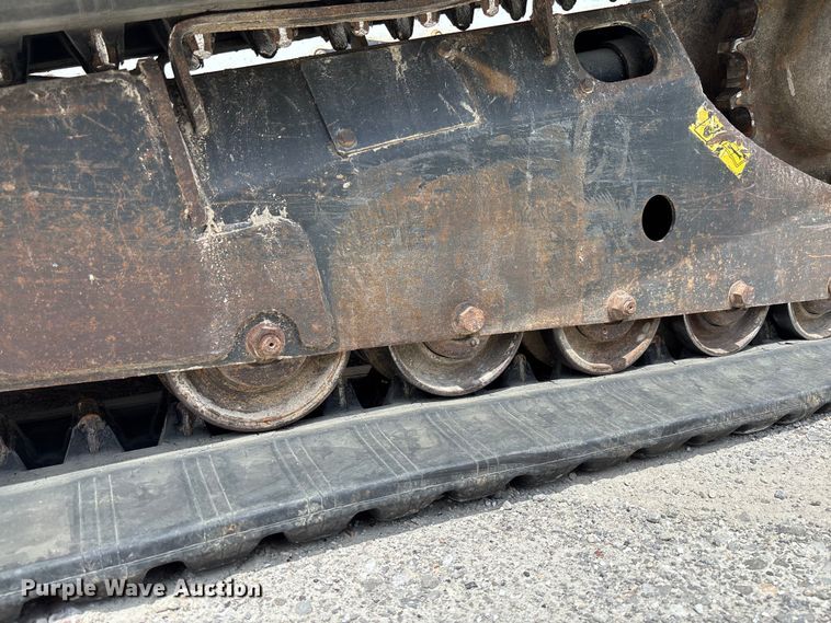 image for item FC5862 2015 Bobcat T750 tracked skid steer loader