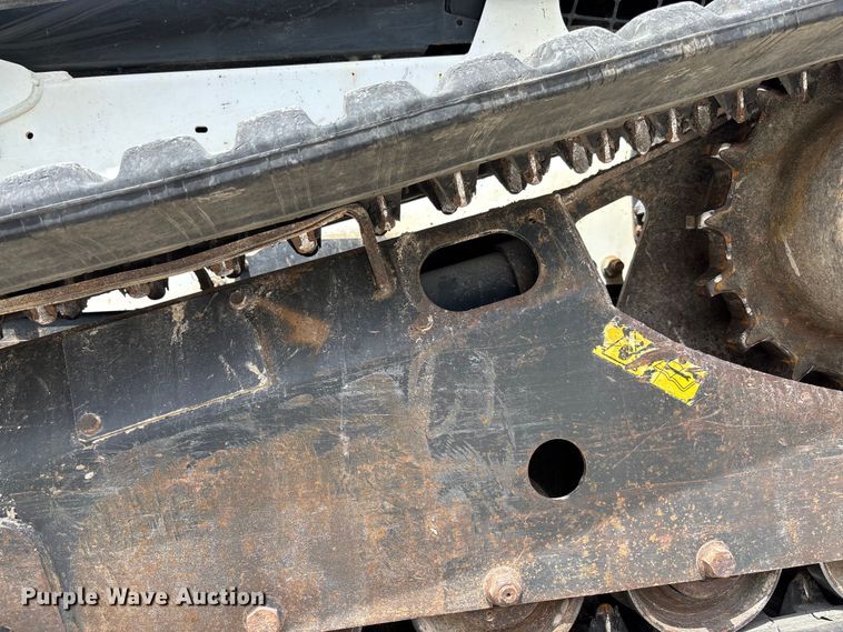 image for item FC5862 2015 Bobcat T750 tracked skid steer loader