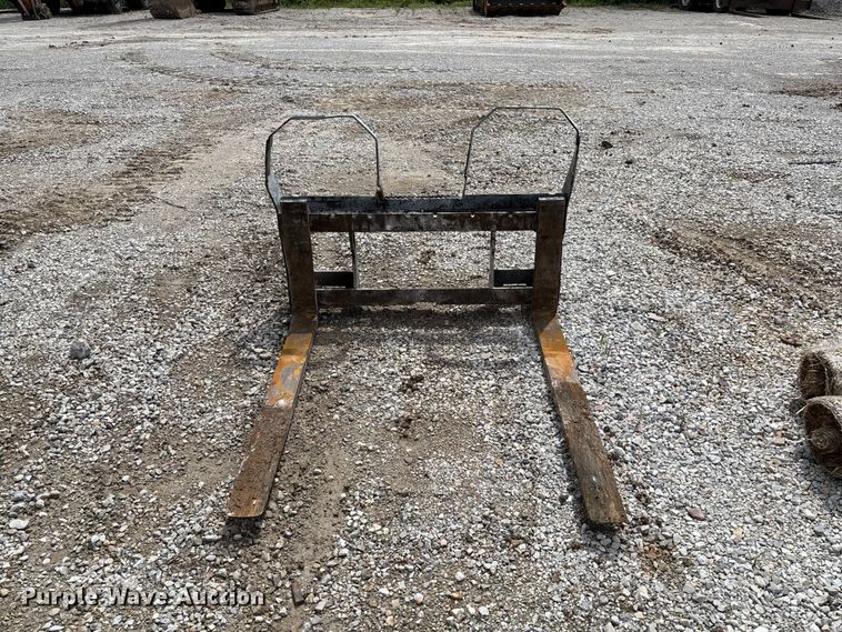 image for item FC5862 2015 Bobcat T750 tracked skid steer loader