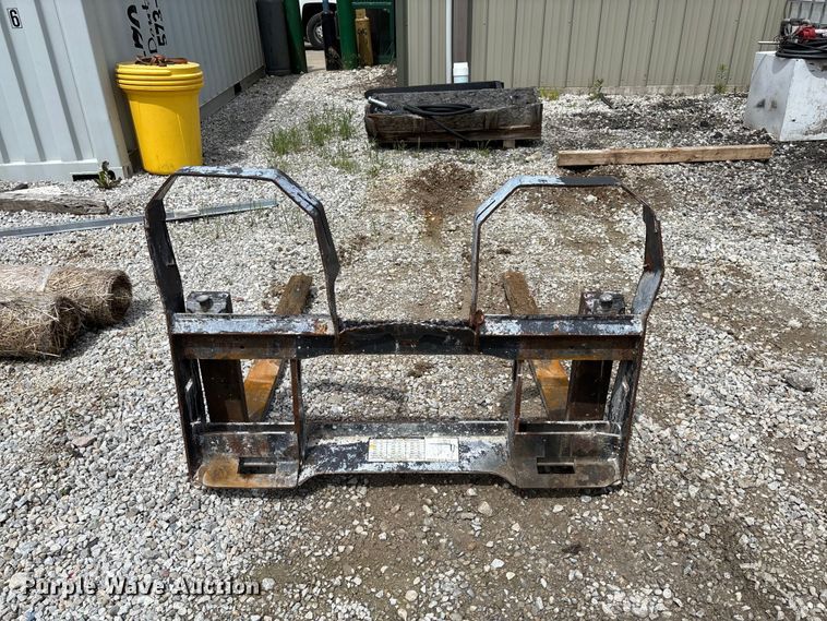image for item FC5862 2015 Bobcat T750 tracked skid steer loader