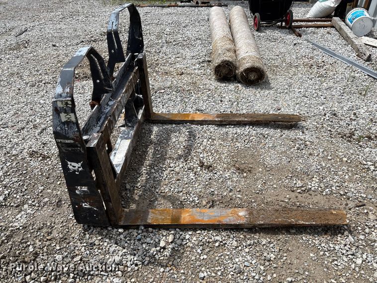 image for item FC5862 2015 Bobcat T750 tracked skid steer loader
