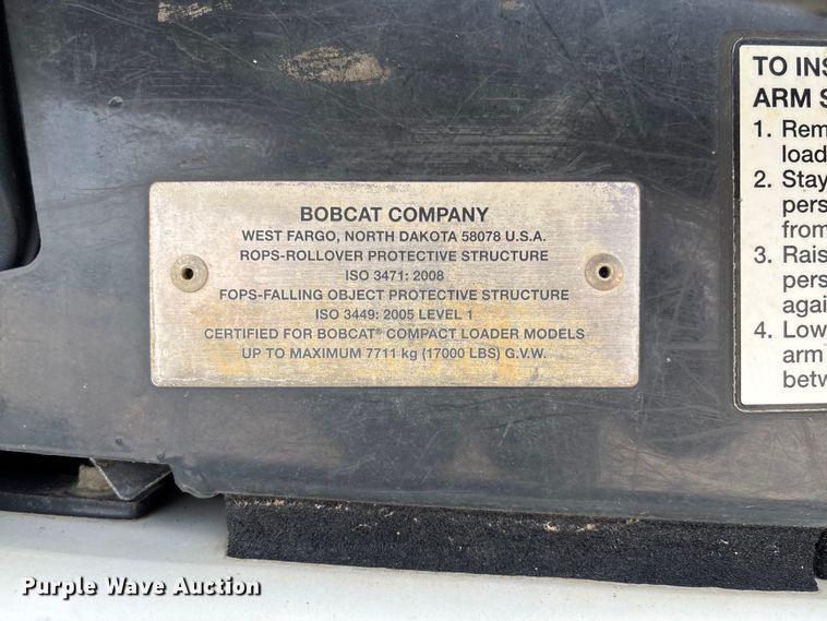 image for item FC5862 2015 Bobcat T750 tracked skid steer loader