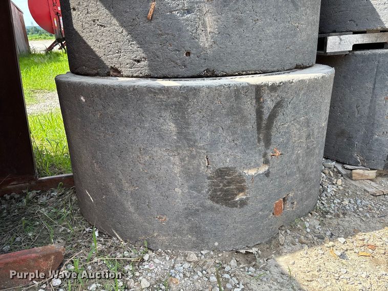 image for item FC5872 (4) 26.5x25 Brawler tires and wheels