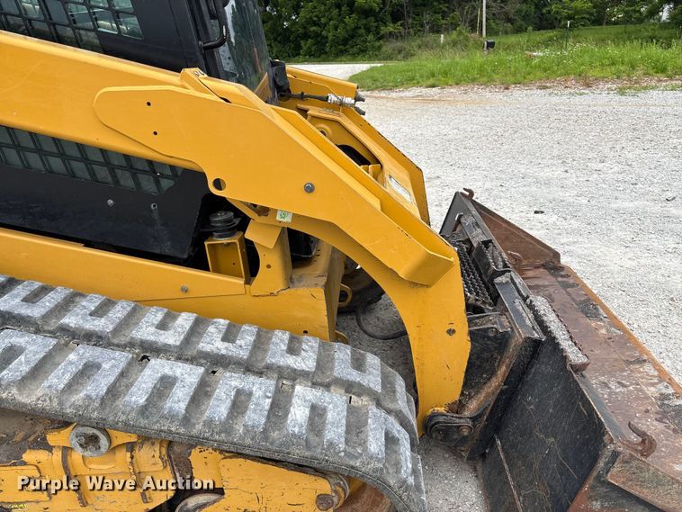 image for item FC5914 2017 Caterpillar 289D tracked skid steer loader