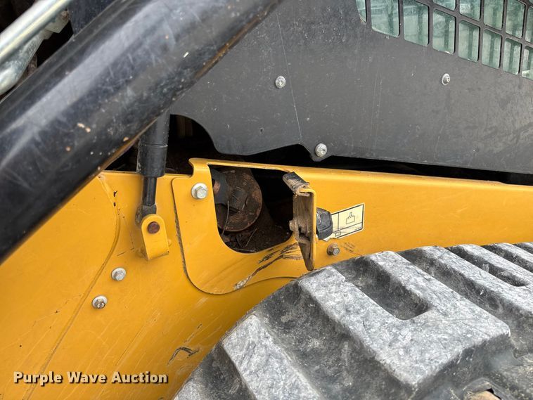 image for item FC5914 2017 Caterpillar 289D tracked skid steer loader