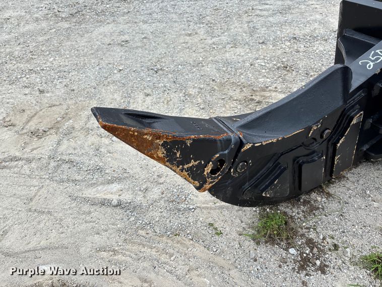 image for item FC5917 Gorilla YSR-05 excavator ripper