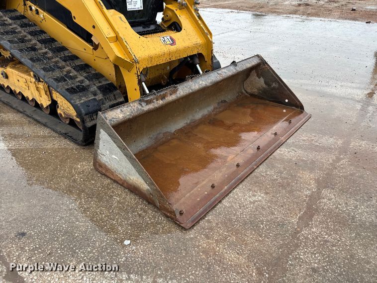 image for item FG0404 2022 Caterpillar 299D3 tracked skid steer loader