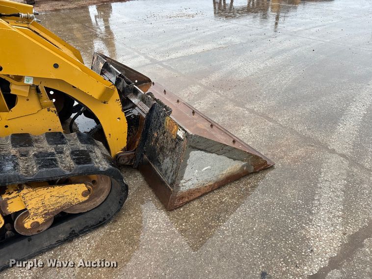 image for item FG0404 2022 Caterpillar 299D3 tracked skid steer loader