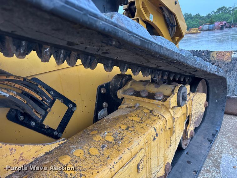 image for item FG0404 2022 Caterpillar 299D3 tracked skid steer loader