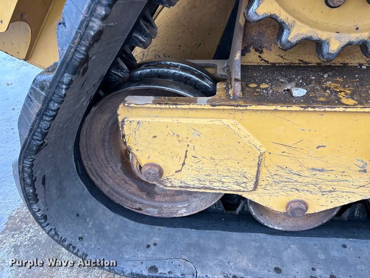 image for item FG0404 2022 Caterpillar 299D3 tracked skid steer loader