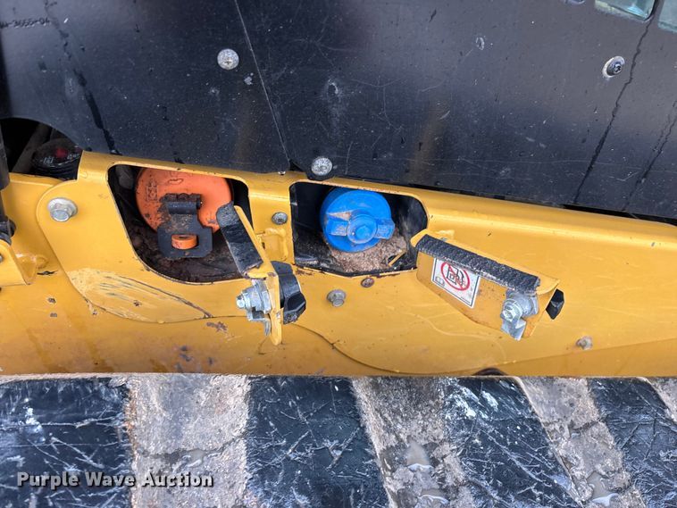 image for item FG0404 2022 Caterpillar 299D3 tracked skid steer loader