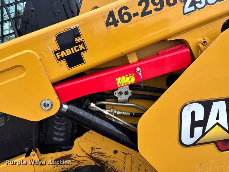 image for item FG0404 2022 Caterpillar 299D3 tracked skid steer loader