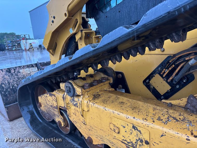 image for item FG0404 2022 Caterpillar 299D3 tracked skid steer loader