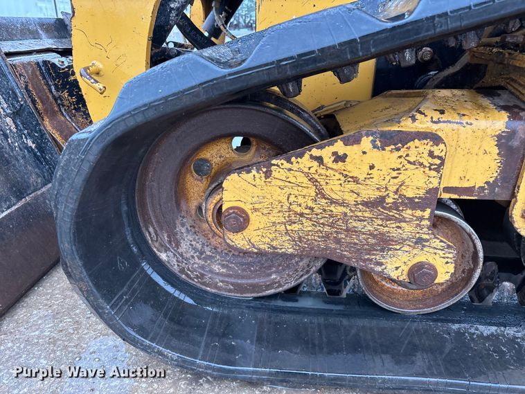 image for item FG0404 2022 Caterpillar 299D3 tracked skid steer loader