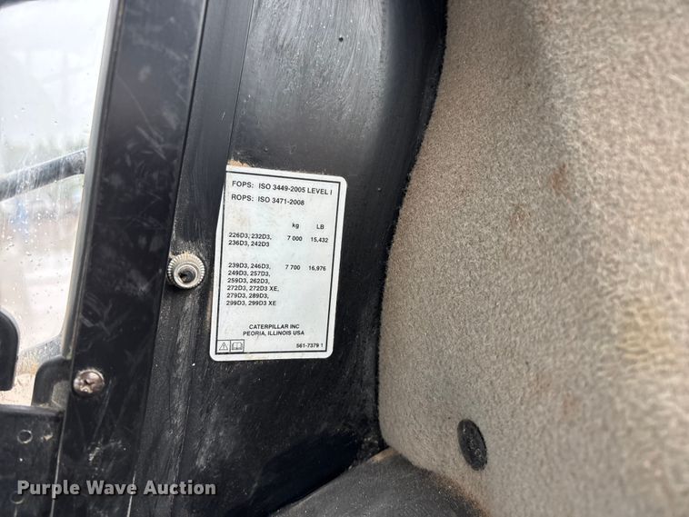 image for item FG0404 2022 Caterpillar 299D3 tracked skid steer loader