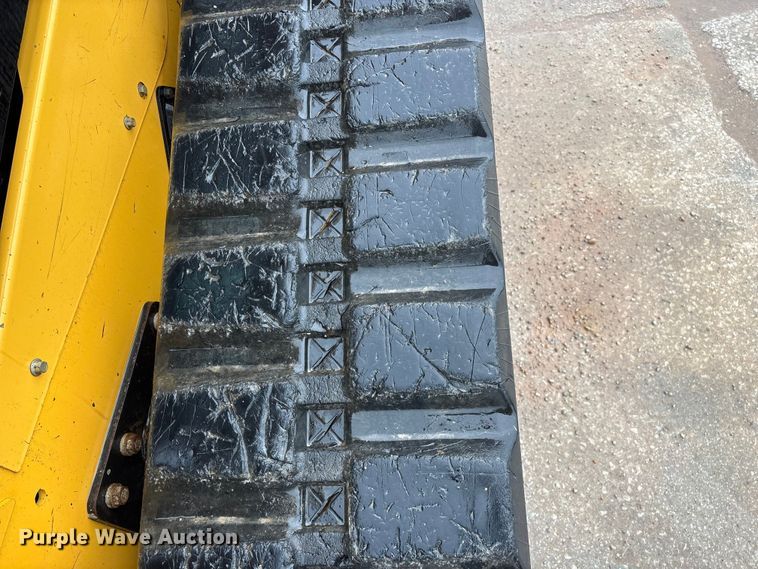 image for item FG0404 2022 Caterpillar 299D3 tracked skid steer loader