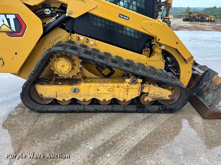 image for item FG0404 2022 Caterpillar 299D3 tracked skid steer loader