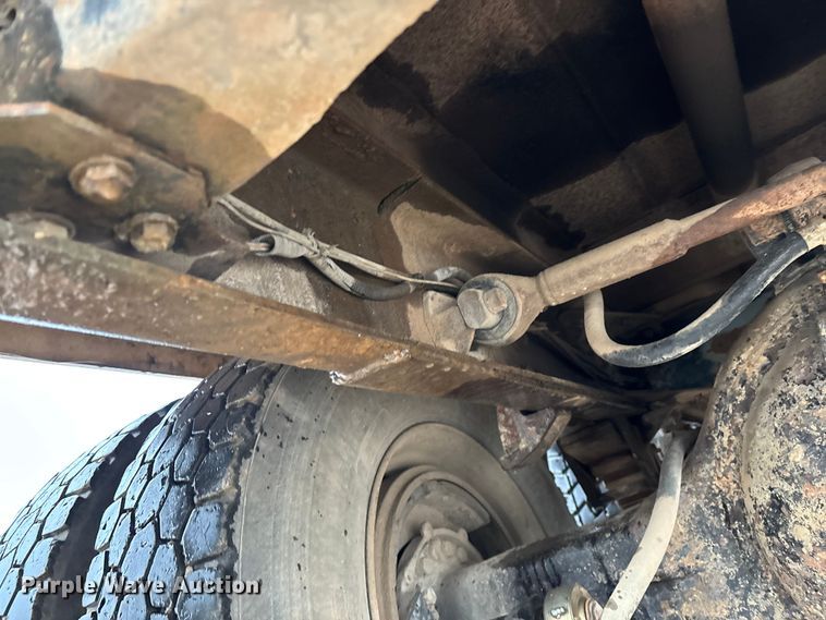 image for item FG0405 1992 International 4900 water truck