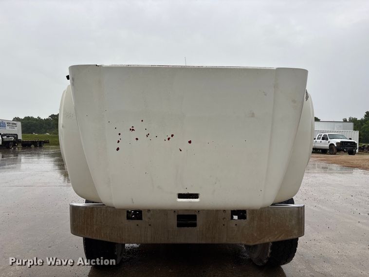 image for item FG0405 1992 International 4900 water truck