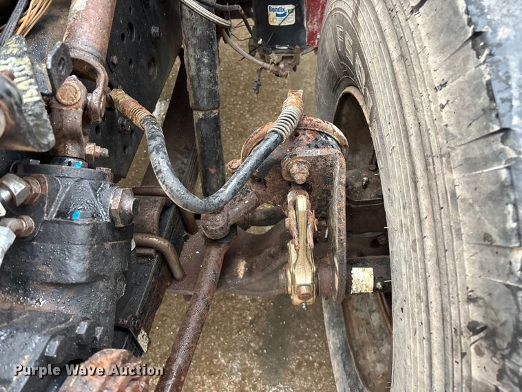 image for item FG0405 1992 International 4900 water truck