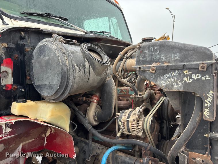 image for item FG0405 1992 International 4900 water truck