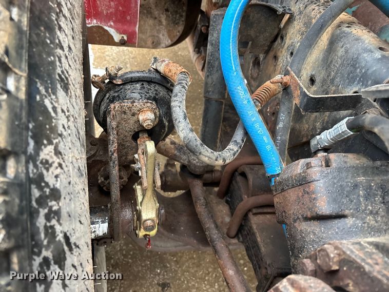 image for item FG0405 1992 International 4900 water truck