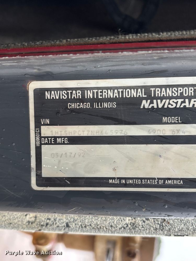 image for item FG0405 1992 International 4900 water truck